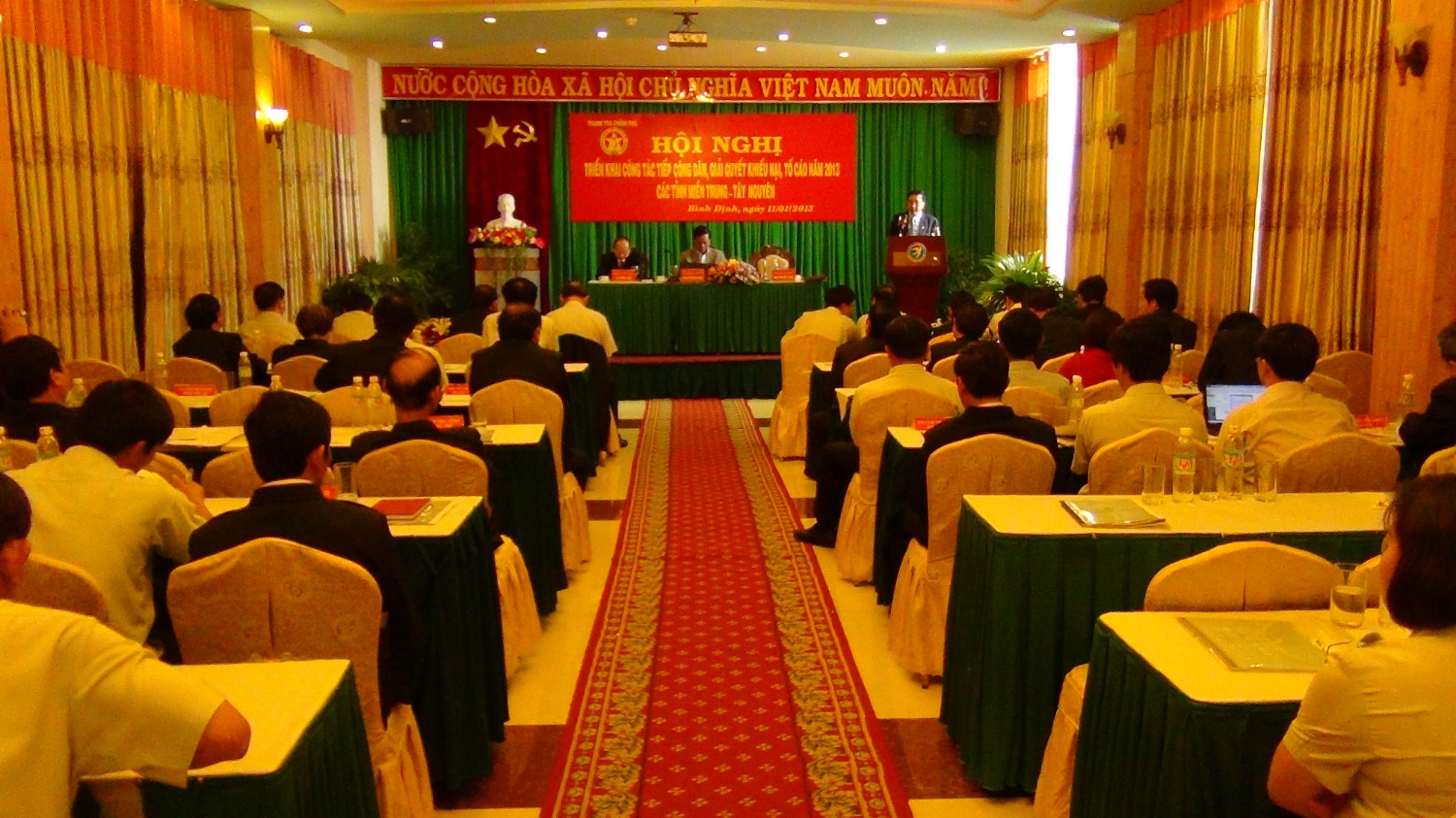 Ảnh minh họa: Hoi nghi về tiep cong dan các tỉnh mien Trung