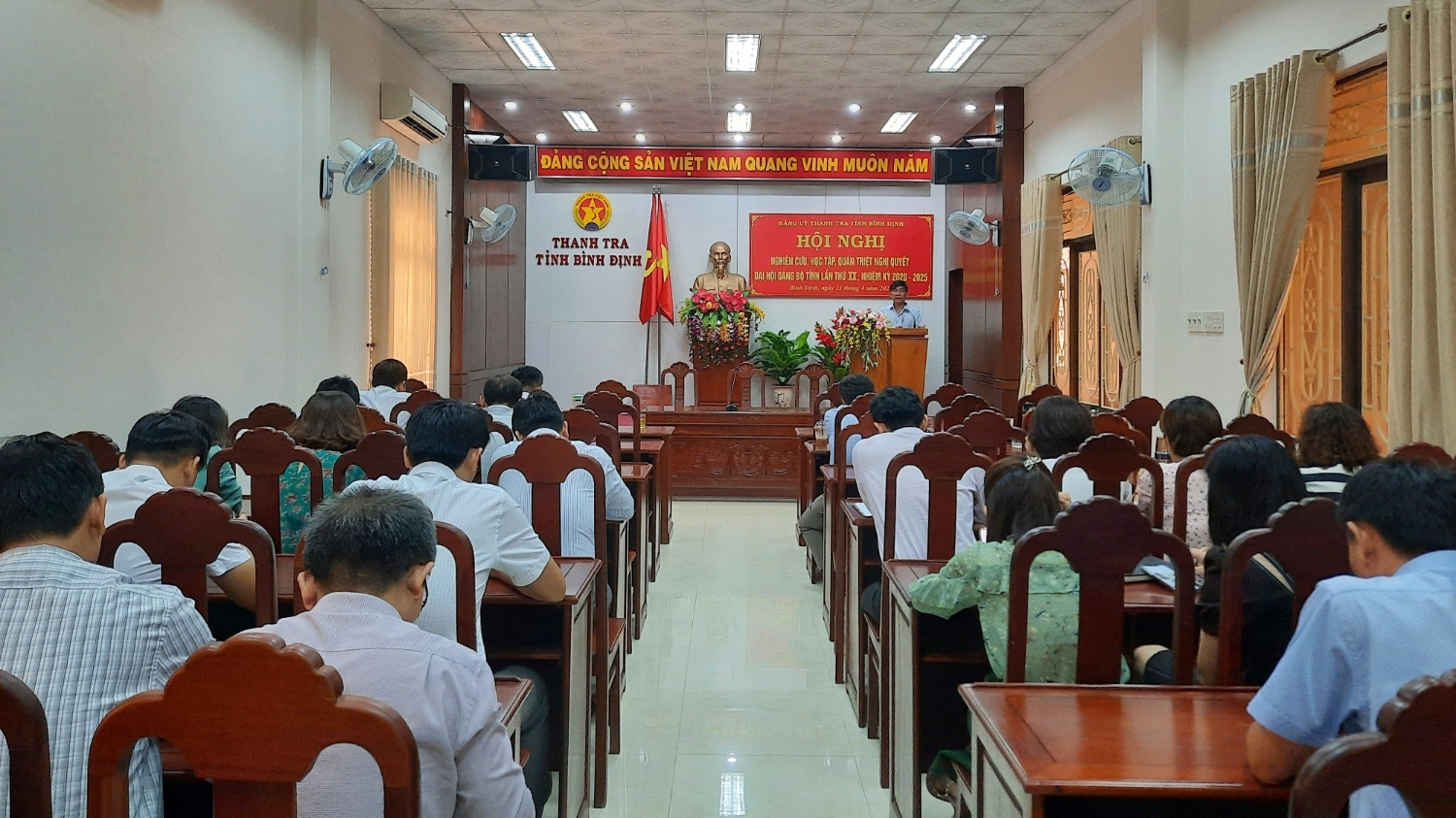 Quang cảnh hội nghị