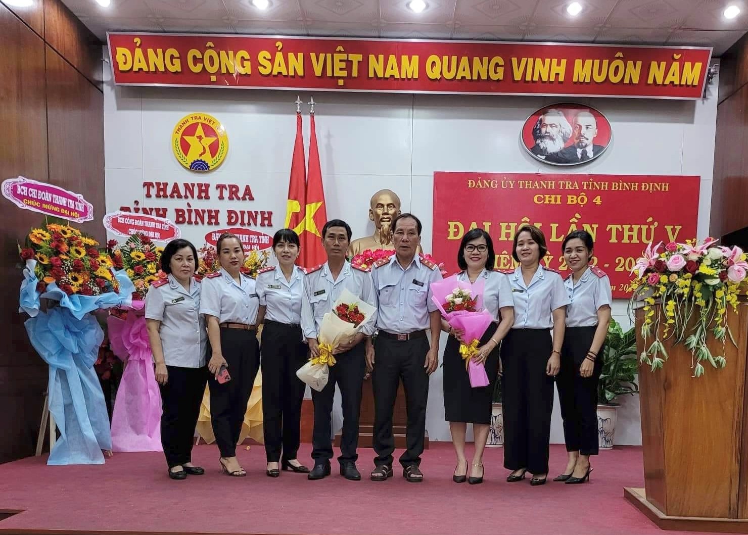 Ảnh: Đảng viên Chi bộ 4