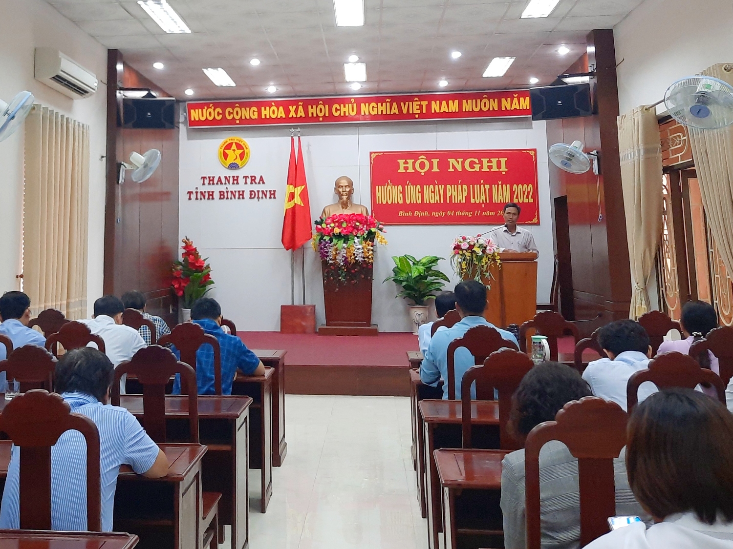 Quang cảnh hội nghị