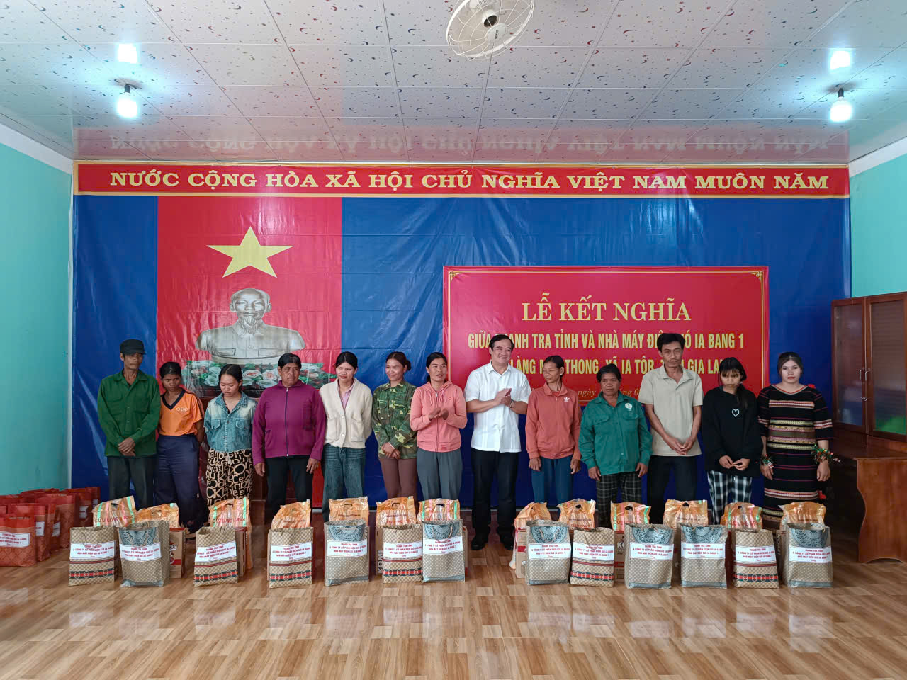 Thanh tra tỉnh Gia Lai tổ chức hoạt động kết nghĩa với 03 làng thuộc xã Ia Tôr, tỉnh Gia Lai
